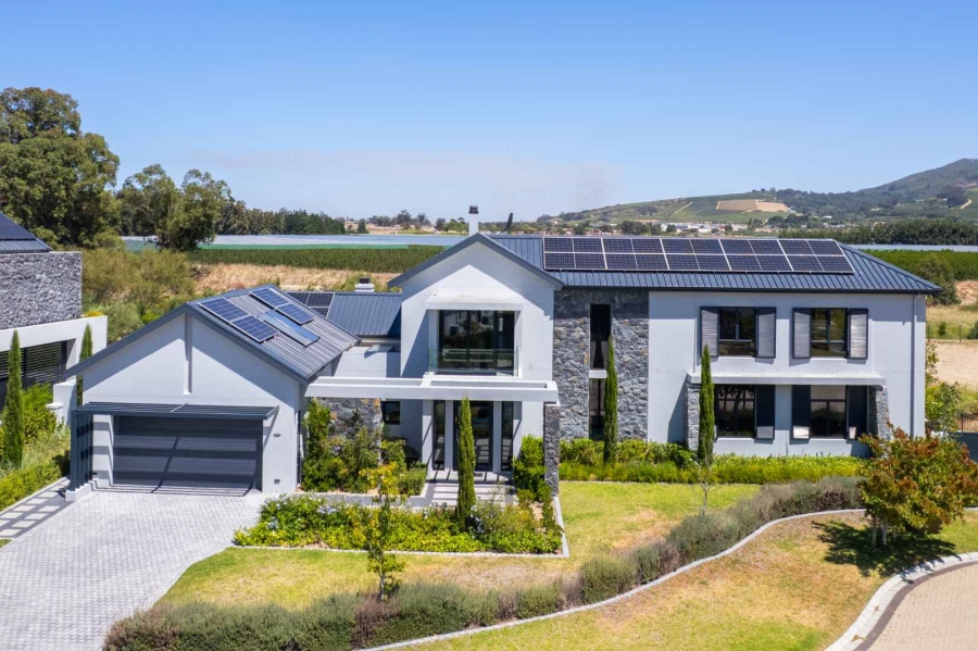 5 Bedroom Property for Sale in Val De Vie Estate Western Cape